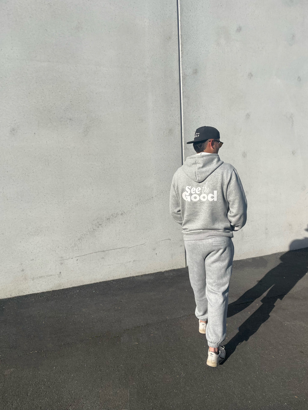tsw leisure club - SEE THE GOOD trackpants earl grey
