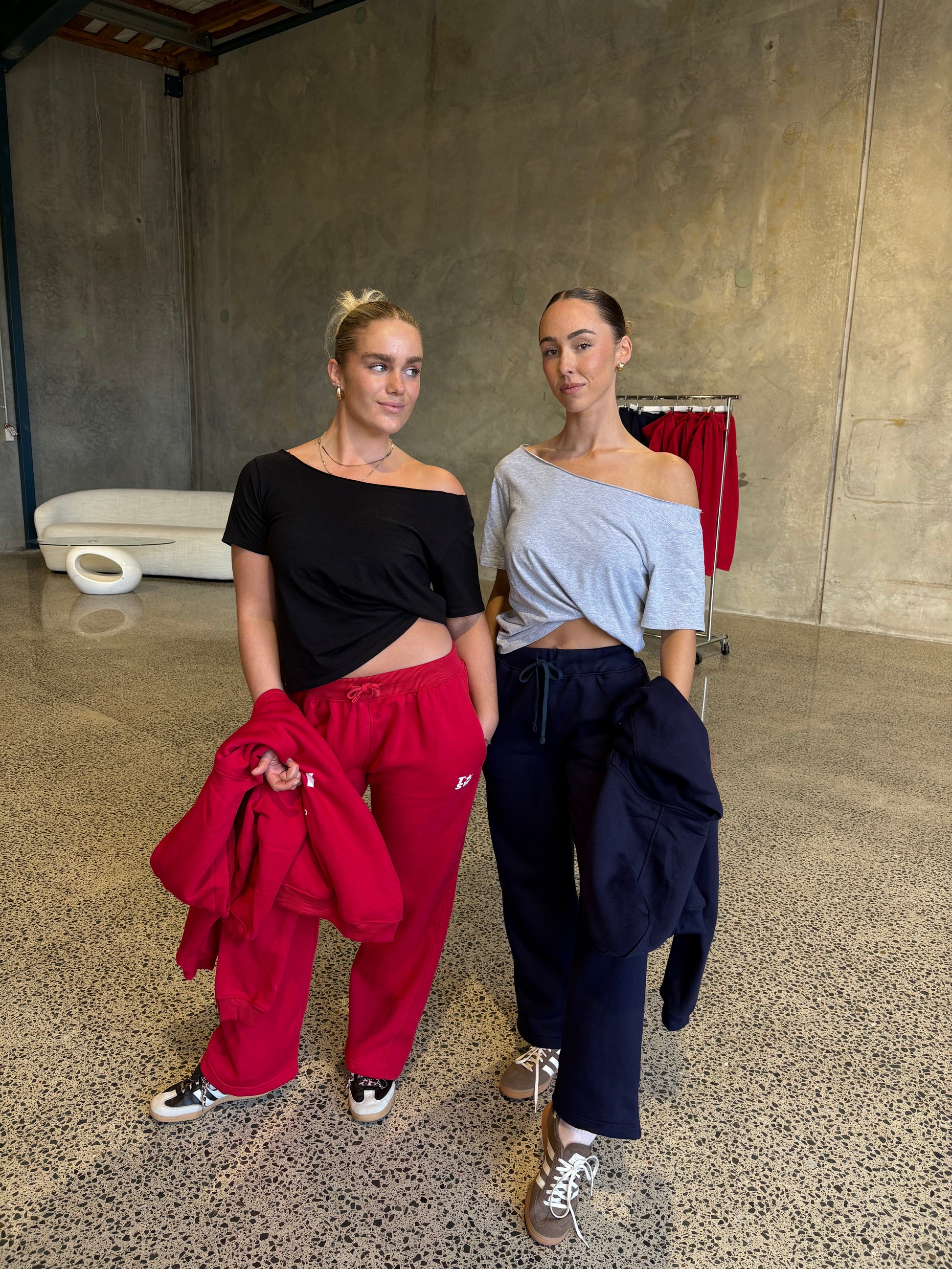 STAR COLLECTION - TRACK PANT CRIMSON RED
